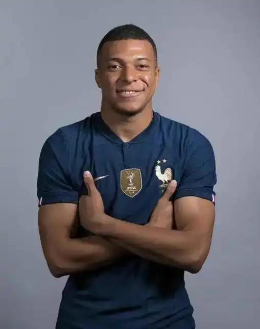 开云官网-坎德拉建议姆巴佩的位置后撤,楚阿梅尼要用好自己的多面性