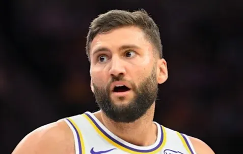 开云-里夫斯谈克勒贝尔：他每次上场都会全力以赴，他应受到表扬