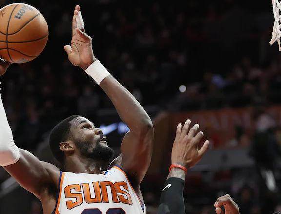 kaiyun-保罗单人带队显出疲态 艾顿火线驰援恰逢其时